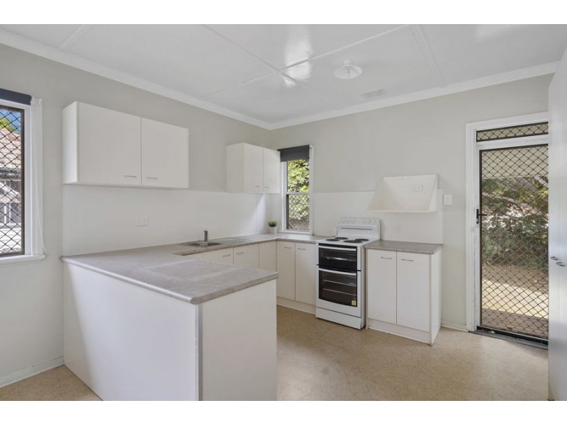 27 Pond Street, Mount Gravatt East QLD 4122