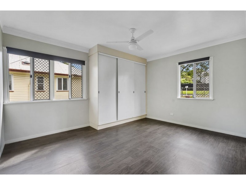 27 Pond Street, Mount Gravatt East QLD 4122