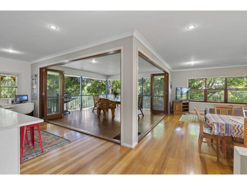 6 Crawford Road, Chelmer QLD 4068