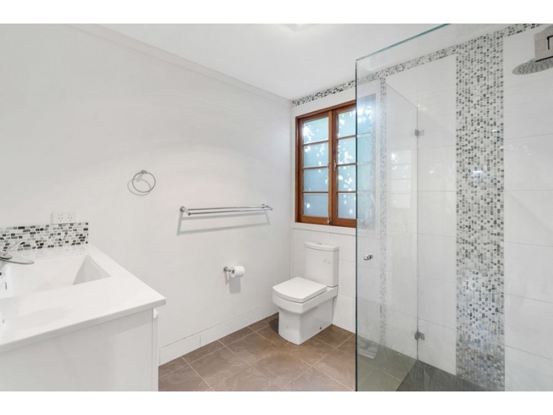 6 Crawford Road, Chelmer QLD 4068