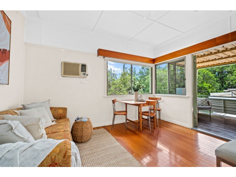 7 Garden Street, Greenslopes QLD 4120