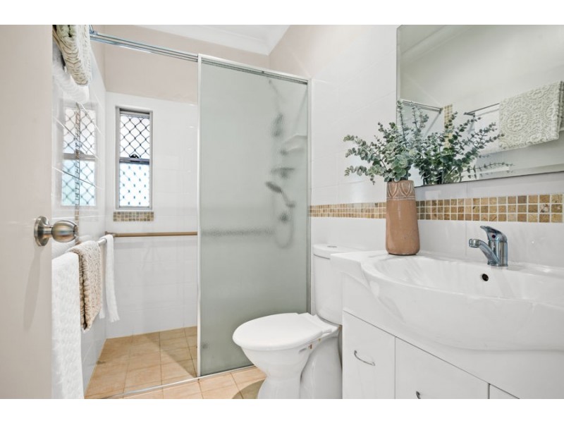 7 Garden Street, Greenslopes QLD 4120