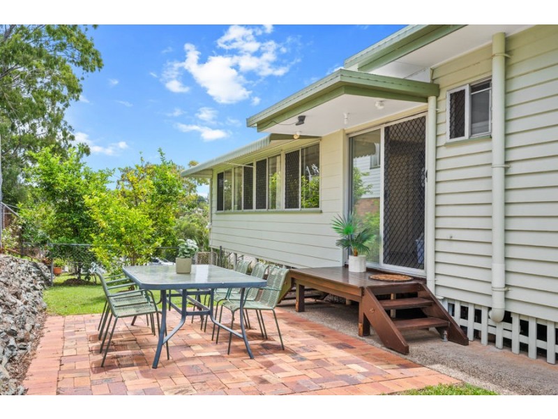 7 Garden Street, Greenslopes QLD 4120