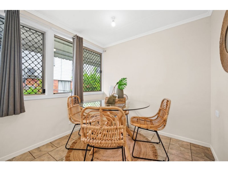 7 Garden Street, Greenslopes QLD 4120