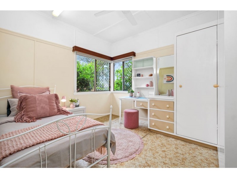 7 Garden Street, Greenslopes QLD 4120