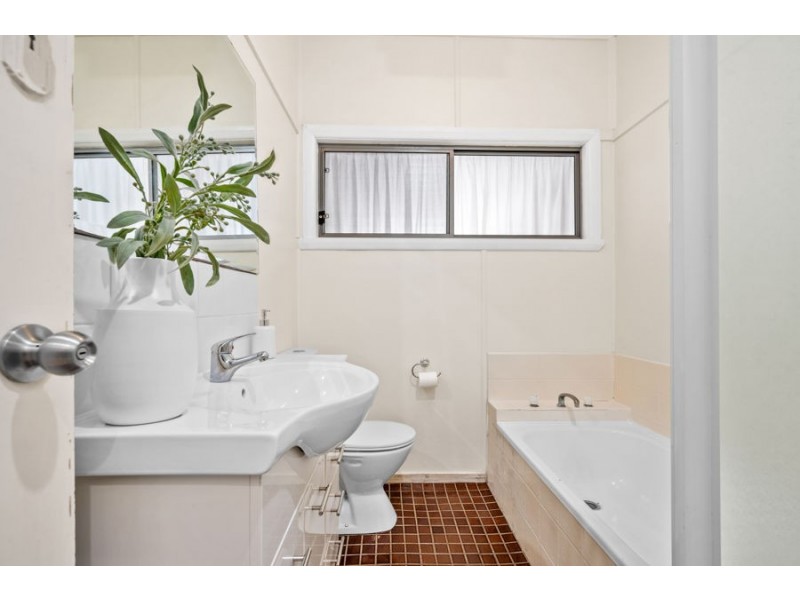 7 Garden Street, Greenslopes QLD 4120