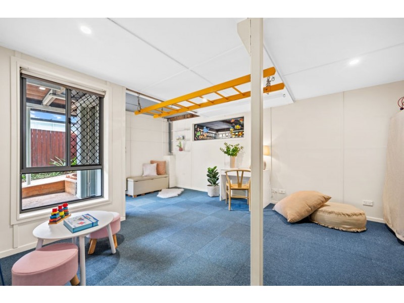 7 Garden Street, Greenslopes QLD 4120