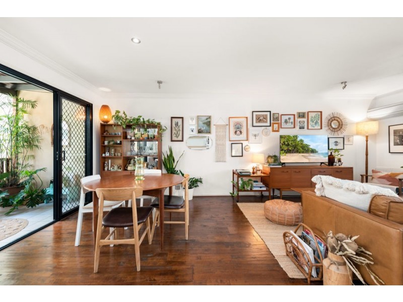 6/336 Cavendish Road, Coorparoo QLD 4151