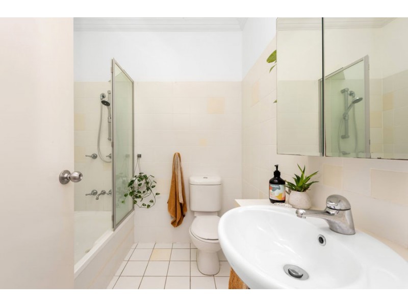6/336 Cavendish Road, Coorparoo QLD 4151