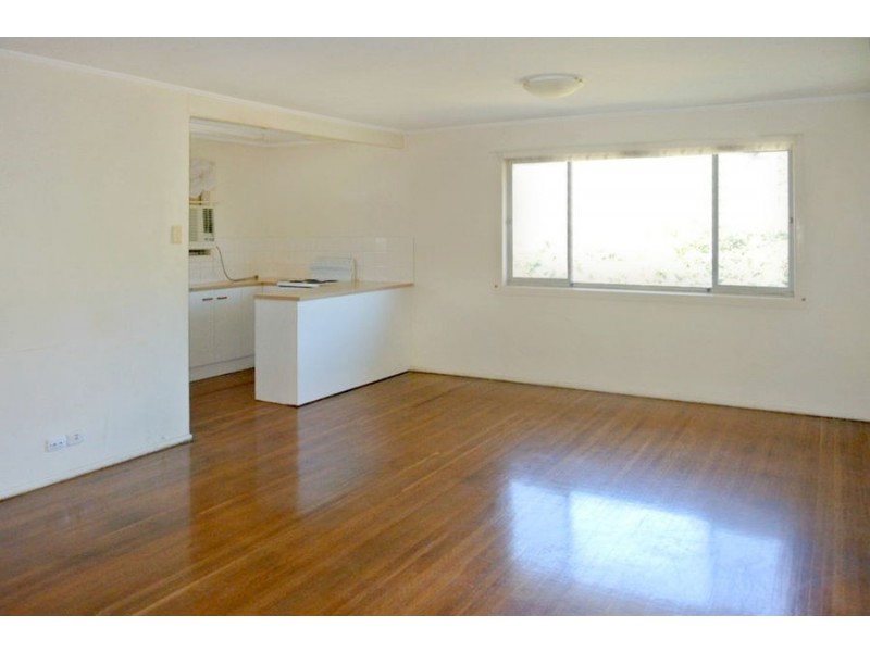 106 Oates Avenue, Holland Park QLD 4121