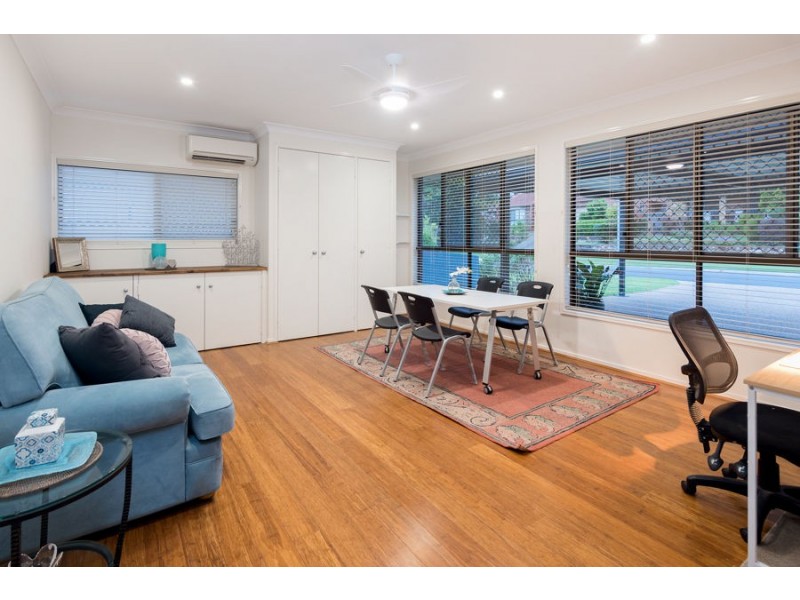 19 Naretha St, Carindale QLD 4152