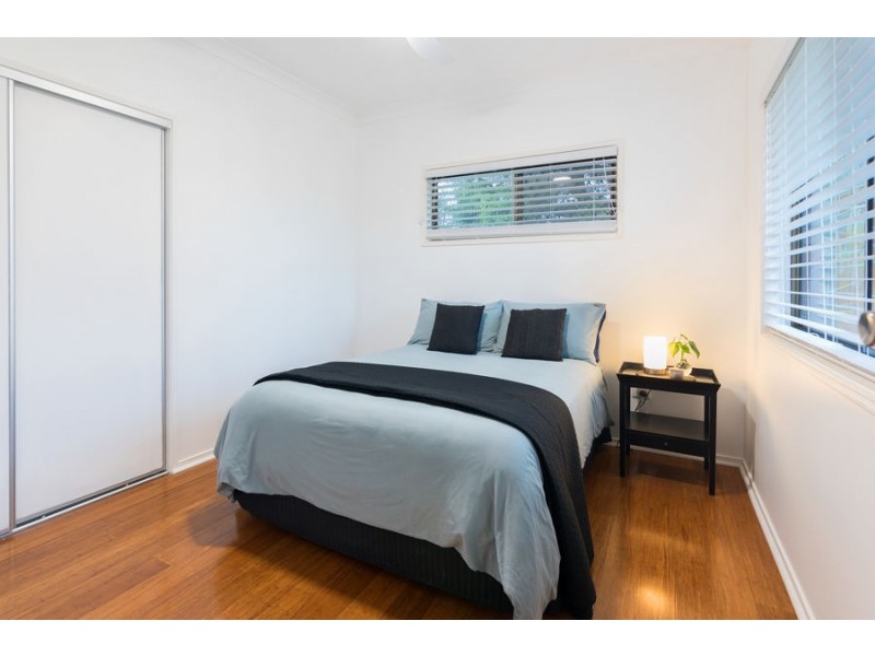 19 Naretha St, Carindale QLD 4152