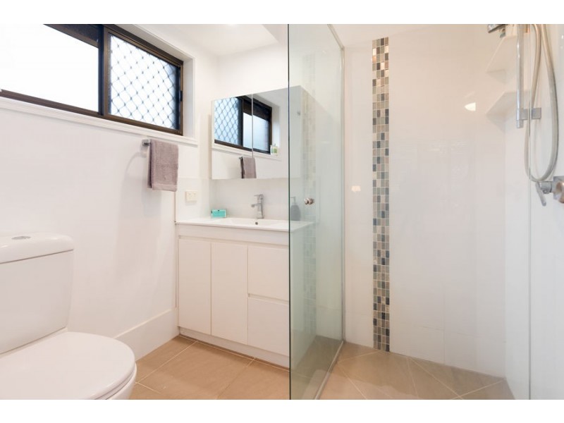 19 Naretha St, Carindale QLD 4152