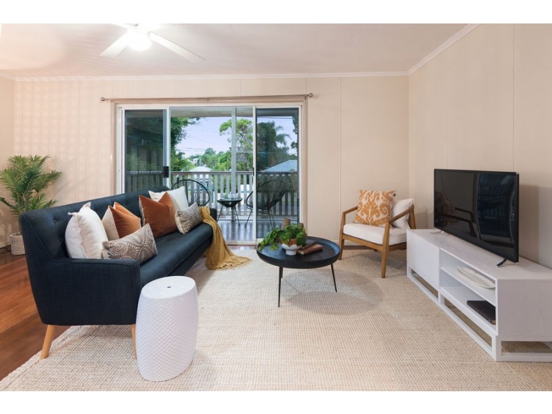 93 Uplands Tce, Wynnum QLD 4178