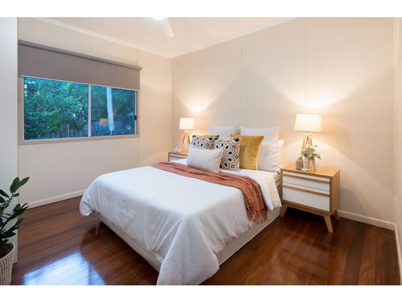 93 Uplands Tce, Wynnum QLD 4178