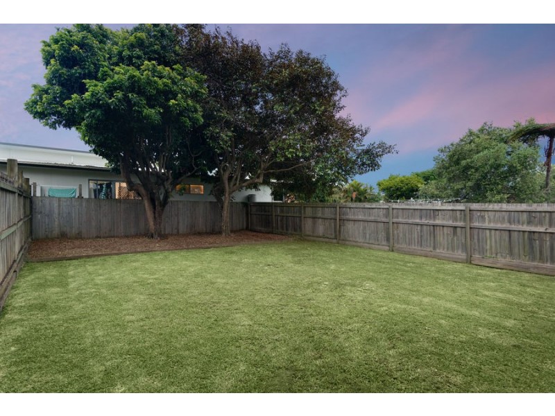 93 Uplands Tce, Wynnum QLD 4178