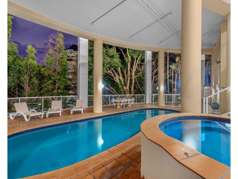 21 Pixley St, Kangaroo Point QLD 4169