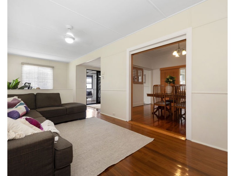 9 Harwill Street, Coorparoo QLD 4151