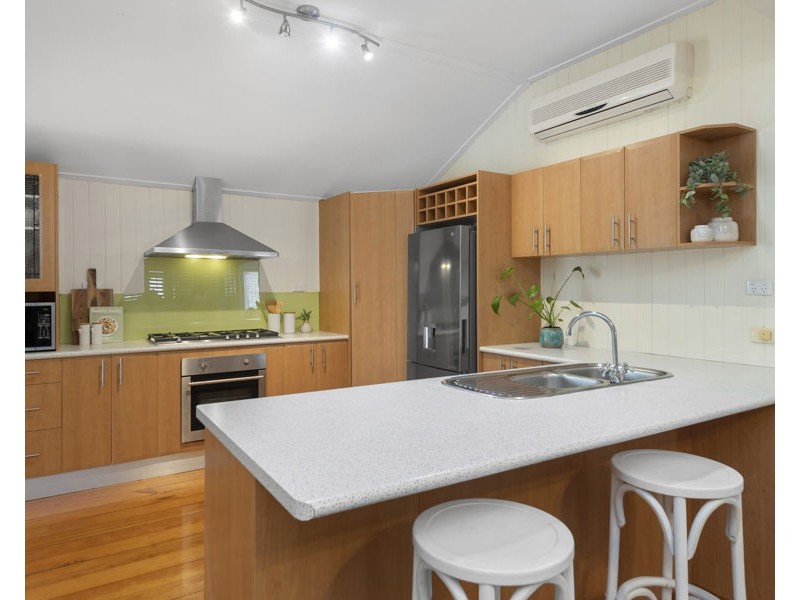 9 Harwill Street, Coorparoo QLD 4151