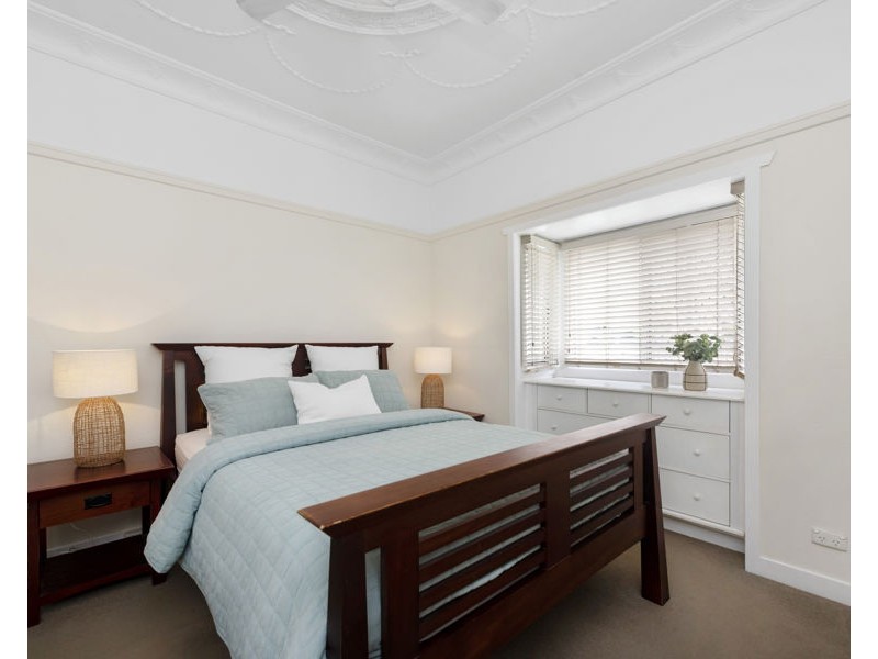 9 Harwill Street, Coorparoo QLD 4151