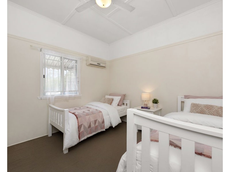 9 Harwill Street, Coorparoo QLD 4151