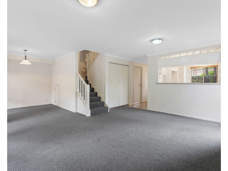 48/360 Simpsons Rd, Bardon QLD 4065