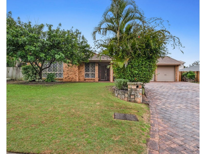 50 Foxmont Dr, Carina QLD 4152
