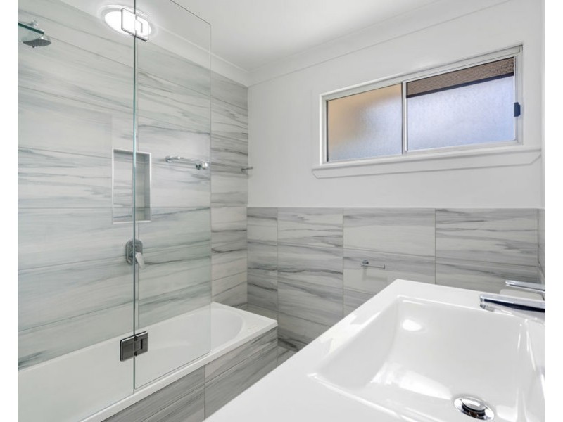 20 Fry Street, Holland Park QLD 4121