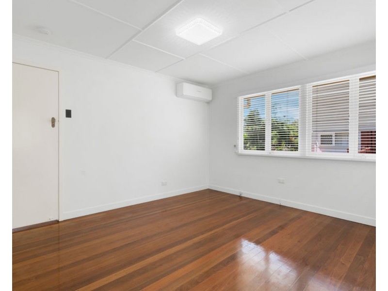 20 Fry Street, Holland Park QLD 4121