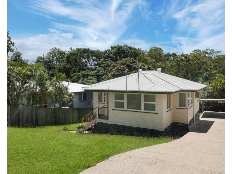 20 Fry Street, Holland Park QLD 4121