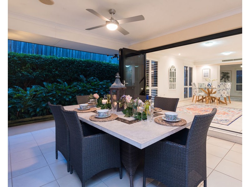 10 Demby Crescent, Wakerley QLD 4154