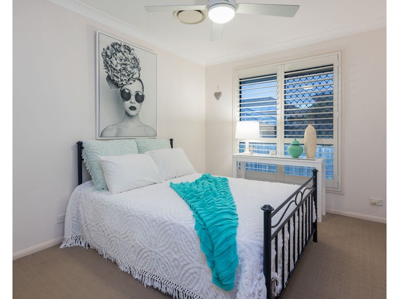 10 Demby Crescent, Wakerley QLD 4154