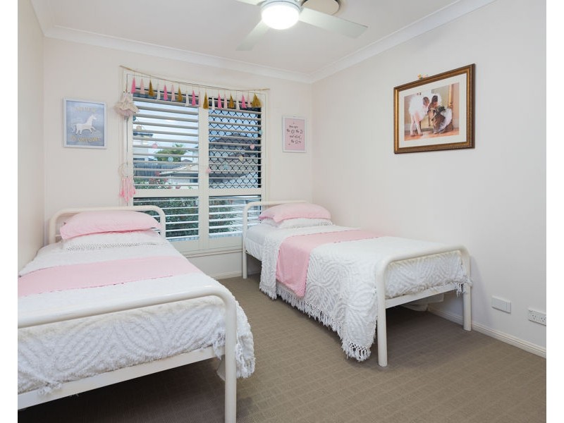 10 Demby Crescent, Wakerley QLD 4154