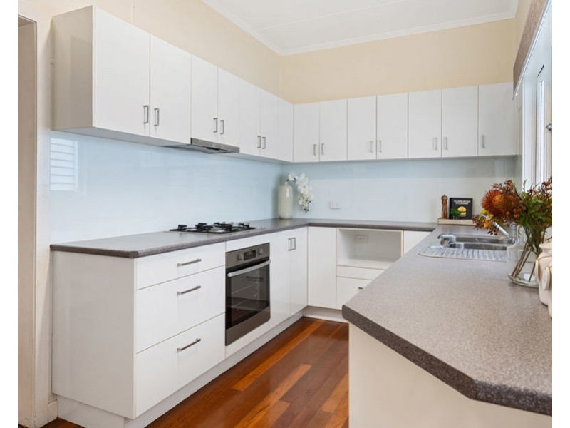 16 Shire Street, Coorparoo QLD 4151