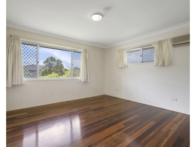 25 Fenimore St, Wishart QLD 4122