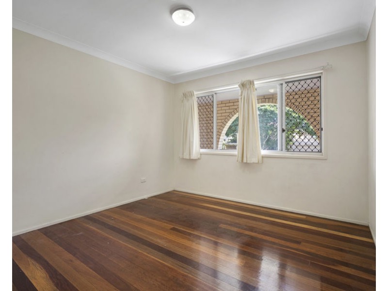 25 Fenimore St, Wishart QLD 4122