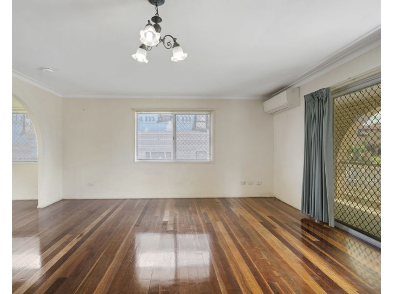 25 Fenimore St, Wishart QLD 4122