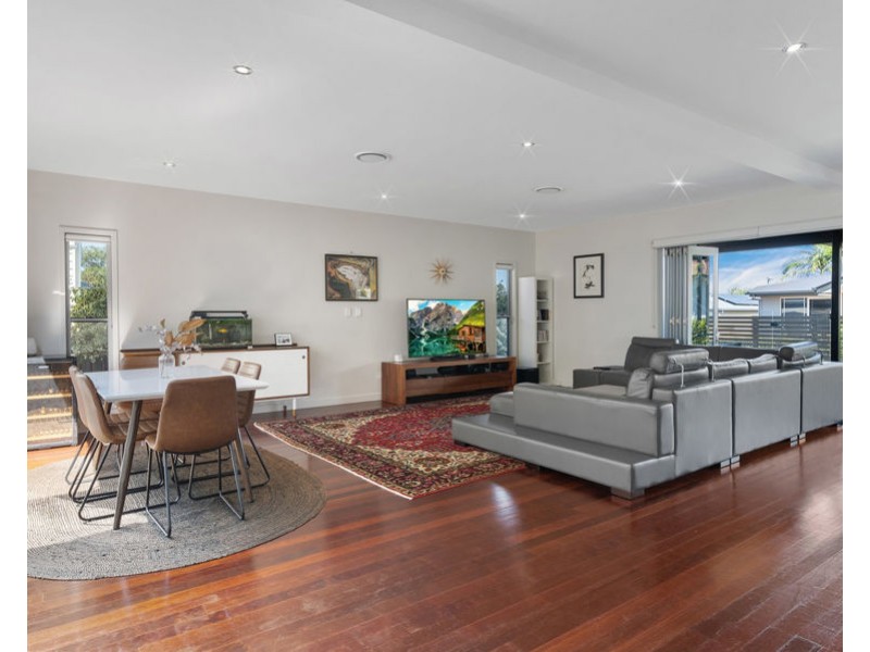 21 Pelham Street, Coorparoo QLD 4151