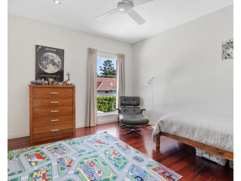 21 Pelham Street, Coorparoo QLD 4151