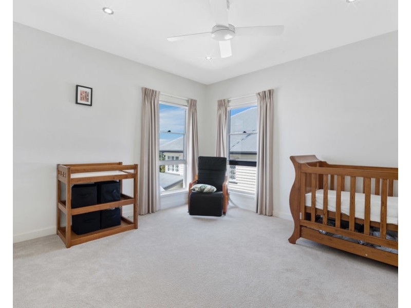 21 Pelham Street, Coorparoo QLD 4151