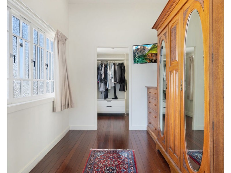 21 Pelham Street, Coorparoo QLD 4151