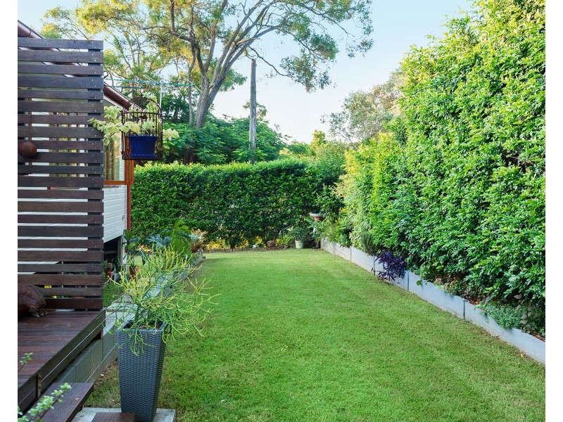 25 Roby Street, Wynnum QLD 4178