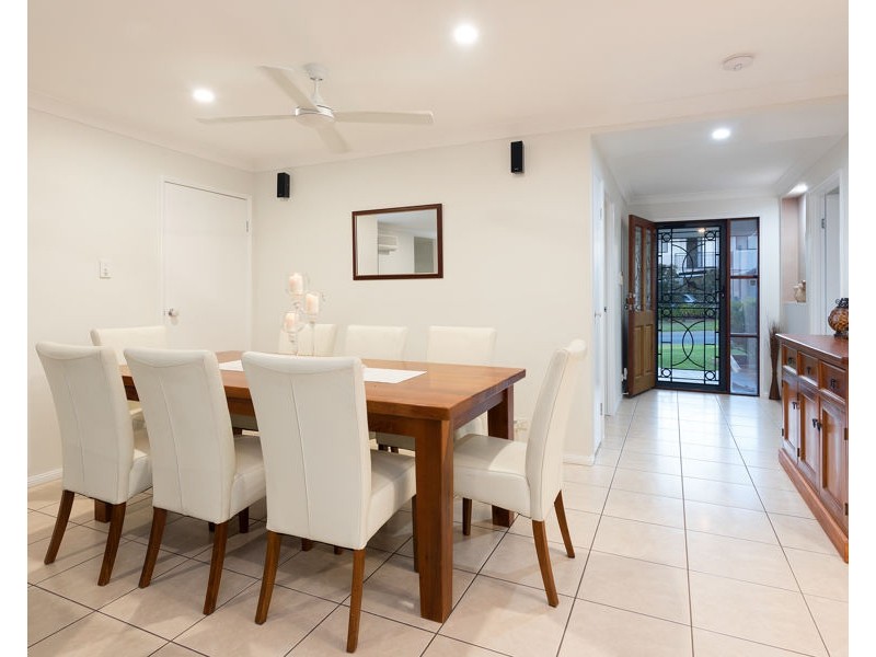 35 Lexey Crescent, Wakerley QLD 4154