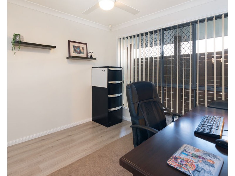 35 Lexey Crescent, Wakerley QLD 4154