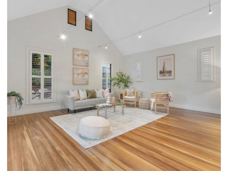 18 Procyon Street, Coorparoo QLD 4151