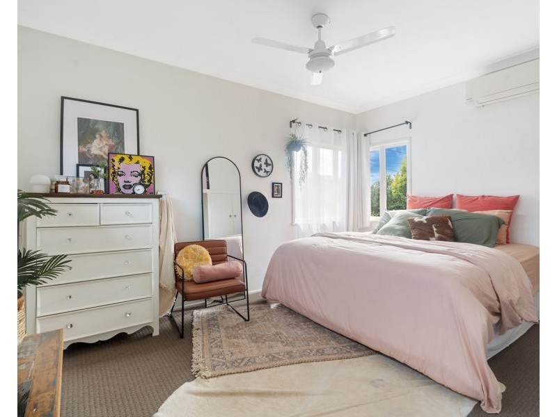 24 Queensthorpe St, Tarragindi QLD 4121
