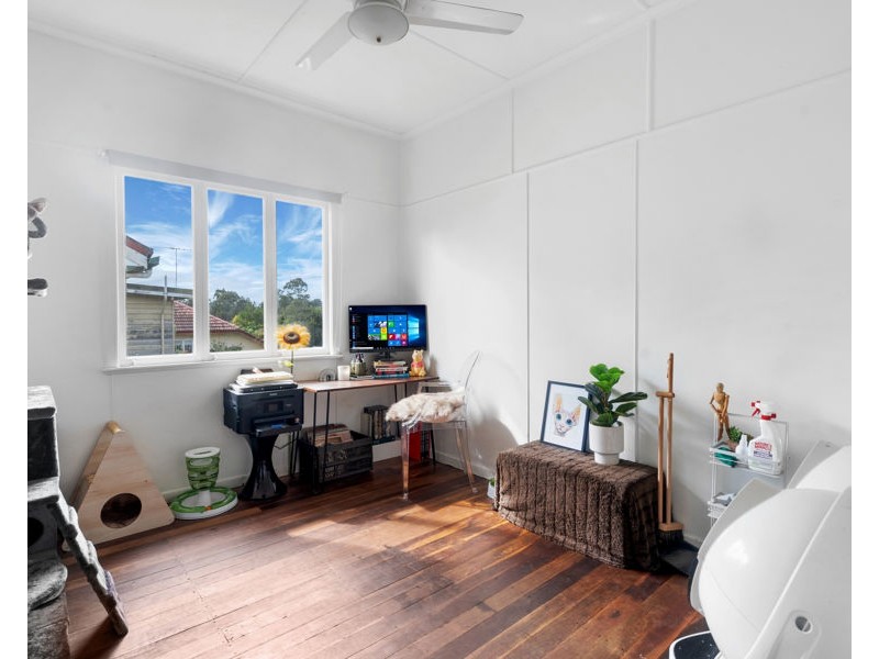 24 Queensthorpe St, Tarragindi QLD 4121