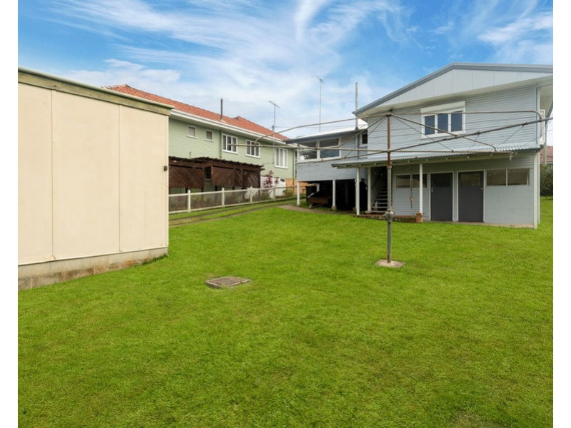 24 Queensthorpe St, Tarragindi QLD 4121
