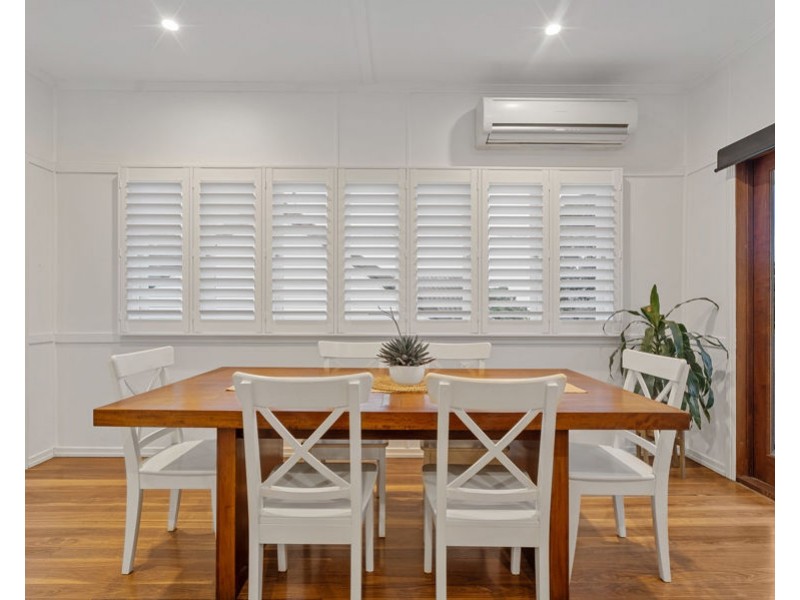 42 Greenmount Ave, Holland Park QLD 4121