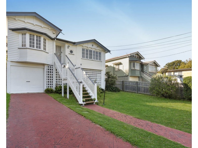 24 Waite Street, Norman Park QLD 4170